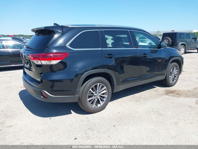Toyota Highlander Xle 2019 5TDKZRFH5KS350112 Image 4