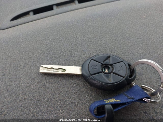 2006 MINI COOPER WMWRE33536TJ37343 Photo 10