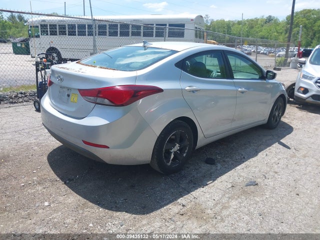 Hyundai ELANTRA SE 2014 5NPDH4AE8EH456852 Image 4