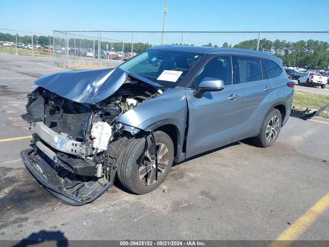 Toyota Highlander Xle 2020 5TDGZRAH2LS019471 Image 2