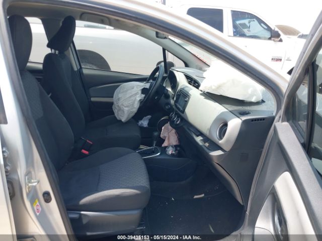 VNKKTUD32FA019350 Toyota YARIS LE