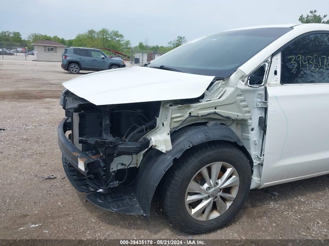 KIA SEDONA LX 2016 KNDMB5C11G6082857 Image 13