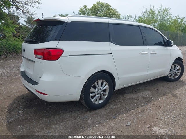 KIA SEDONA LX 2016 KNDMB5C11G6082857 Image 4