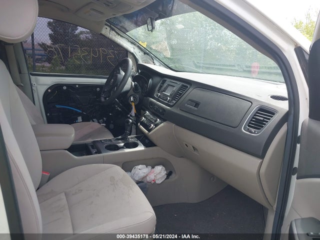 KIA SEDONA LX 2016 KNDMB5C11G6082857 Image 5