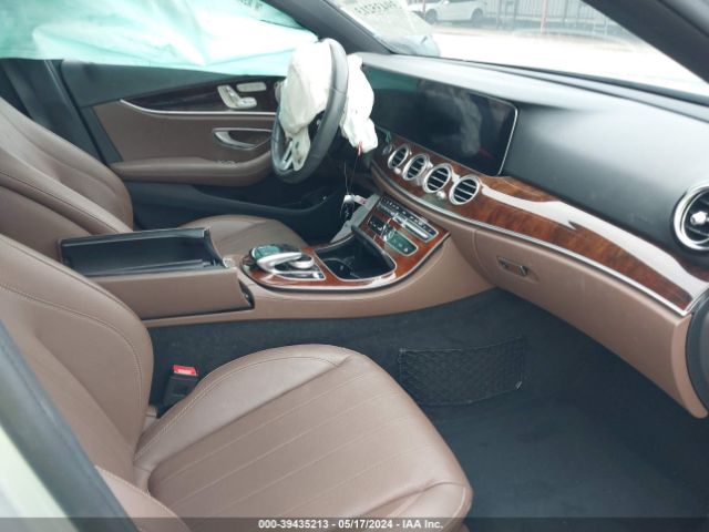 WDDZF4JBXKA658649 Mercedes-Benz E 300