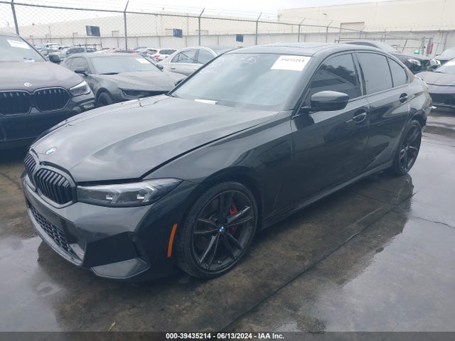 BMW 330I 2023 3MW69FF0XP8D53465 Image 2