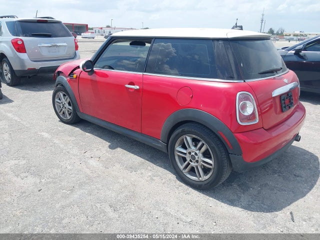 2013 MINI HARDTOP WMWSU3C59DT682688 Photo 2