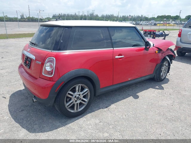2013 MINI HARDTOP WMWSU3C59DT682688 Photo 3