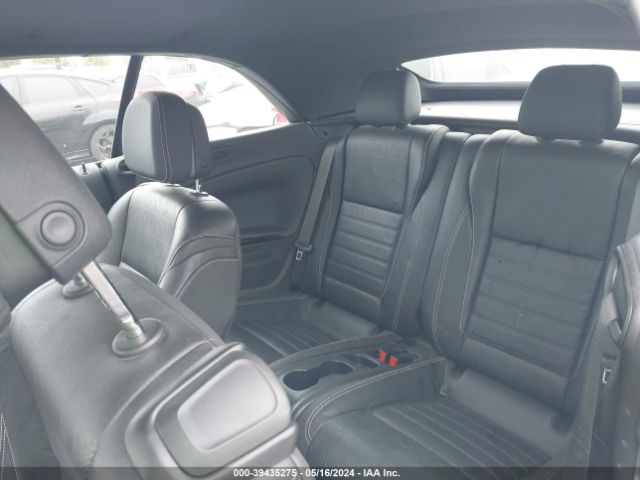 W04WH3N51JG044049 Buick Cascada Premium