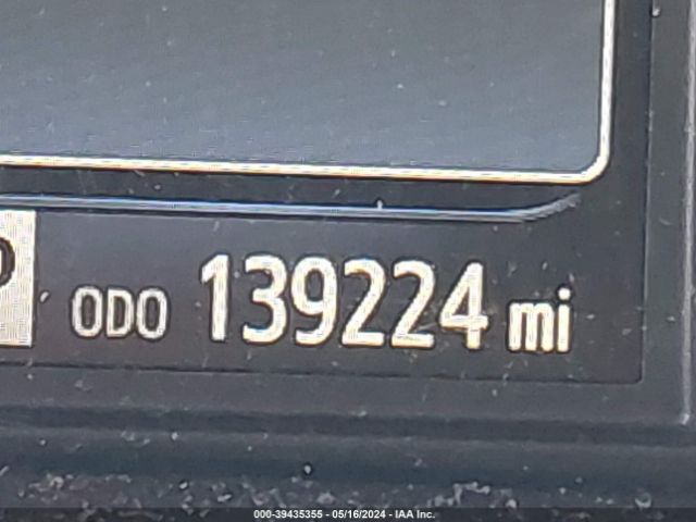 5TDYK3DC6FS635085 Toyota Sienna Xle 8 Passenger