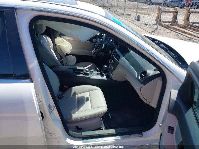 WDDGF4HB1EA964012 Mercedes-Benz C 250 Luxury/sport