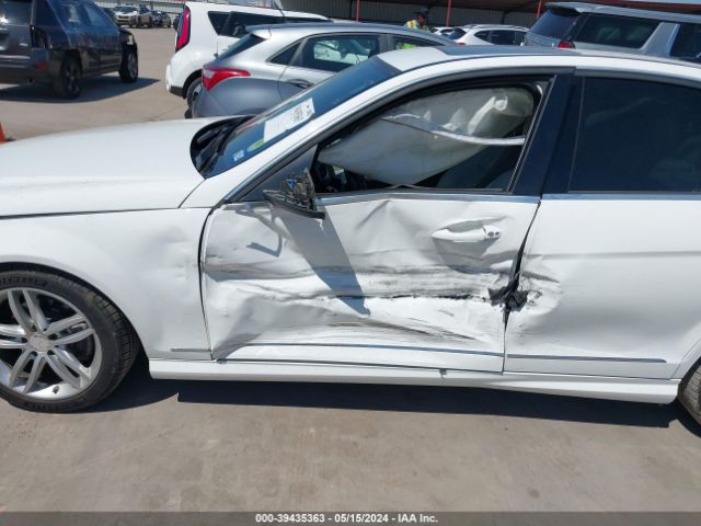 WDDGF4HB1EA964012 Mercedes-Benz C 250 Luxury/sport