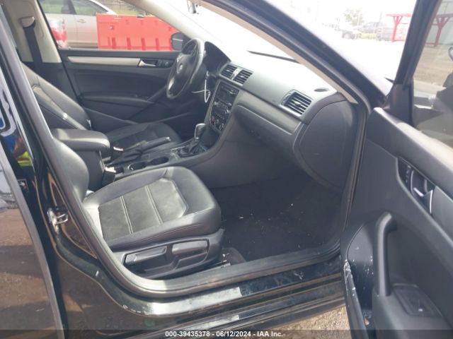 1VWAT7A30EC077497 Volkswagen Passat 1.8t Wolfsburg Edition