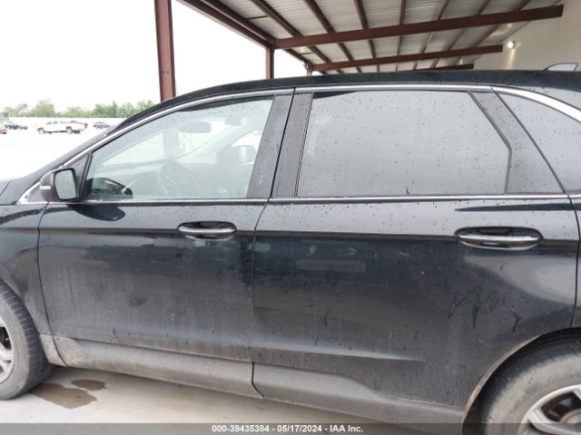 2FMPK3K92HBB52809 Ford Edge Titanium