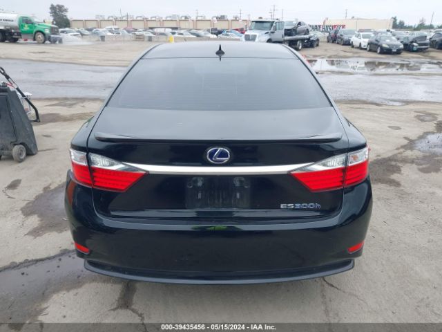 JTHBW1GG8E2071618 Lexus ES 300H