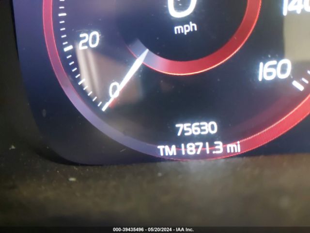 YV4162UK5L2331009 Volvo Xc40 T5 Momentum