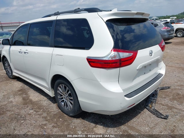 Toyota Sienna Xle 8 Passenger 2019 5TDYZ3DC2KS970317 Image 3