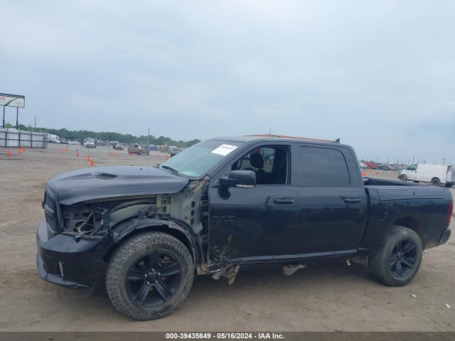 RAM 1500 Night  4x4 5'7 Box 2017 1C6RR7MT6HS733512 Image 14
