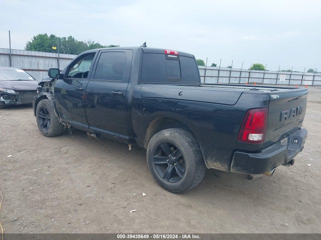 RAM 1500 Night  4x4 5'7 Box 2017 1C6RR7MT6HS733512 Image 3