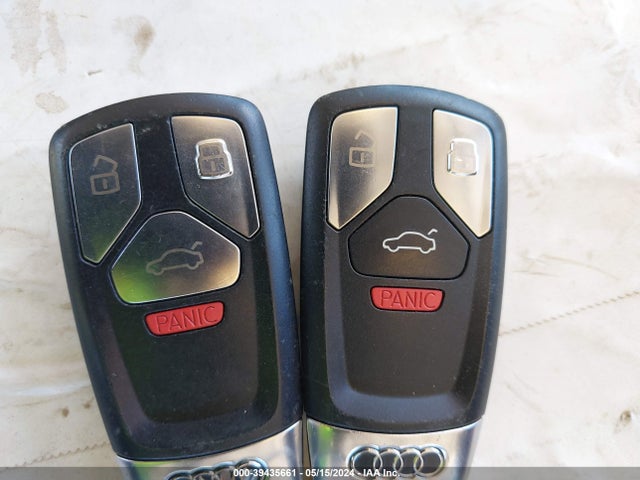 WA1LAAF70HD023684 Audi Q7 3.0t Premium