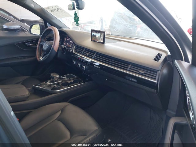 WA1LAAF70HD023684 Audi Q7 3.0t Premium
