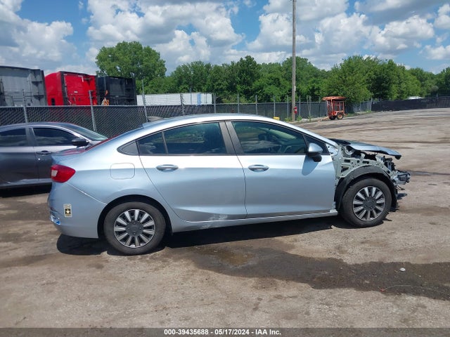 Chevrolet Cruze Ls Auto 2017 1G1BC5SM2H7217512 Image 13