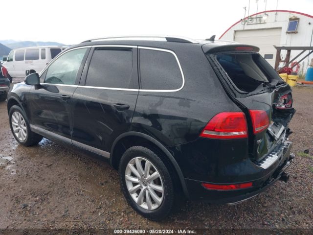 2012 VOLKSWAGEN TOUAREG WVGFK9BP7CD002226 Photo 2