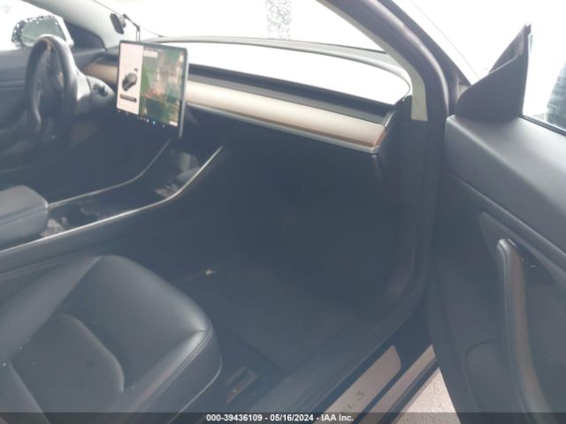 5YJ3E1EA5JF098967 Tesla Model 3 Long Range/mid Range