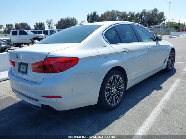 WBAJE5C38HG478286 BMW 540I