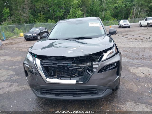 5N1AT3AA6MC825092 Nissan Rogue S Fwd