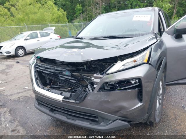 5N1AT3AA6MC825092 Nissan Rogue S Fwd