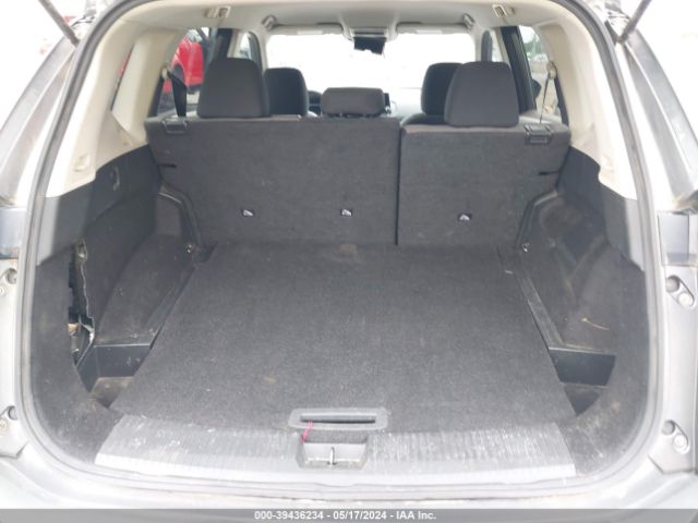 5N1AT3AA6MC825092 Nissan Rogue S Fwd