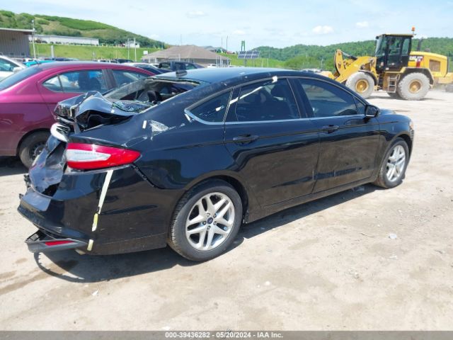 3FA6P0H76GR301122 Ford FUSION SE