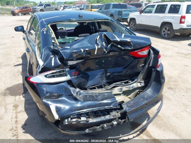 3FA6P0H76GR301122 Ford FUSION SE