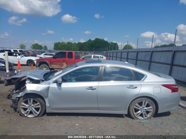 1N4BL3AP0HC152440 Nissan Altima 3.5 Sl