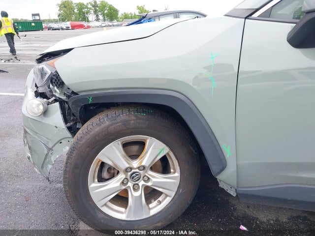 Toyota Rav4 Xle 2019 JTMP1RFV1KD020689 Image 19