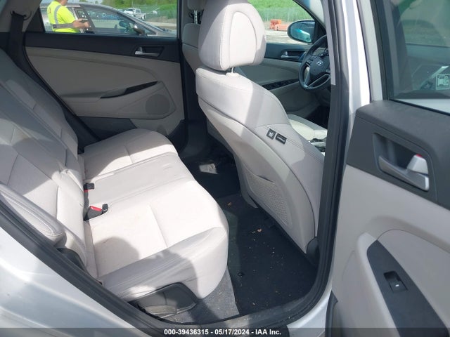 Hyundai TUCSON SE 2017 KM8J3CA42HU375418 Image 8