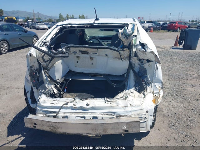 Toyota Prius Three 2014 JTDKN3DU6E1852654 Image 16