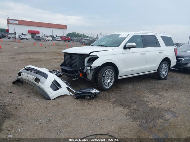 Ford Expedition Platinum 2023 1FMJU1M82PEA08723 Image 2
