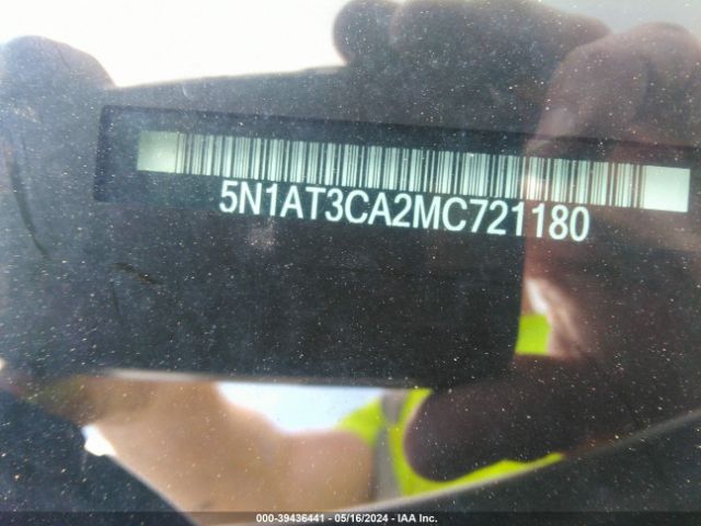 5N1AT3CA2MC721180 Nissan Rogue Sl Fwd