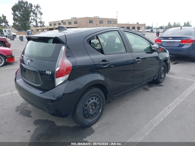 Toyota Prius C One 2016 JTDKDTB31G1133294 Image 4