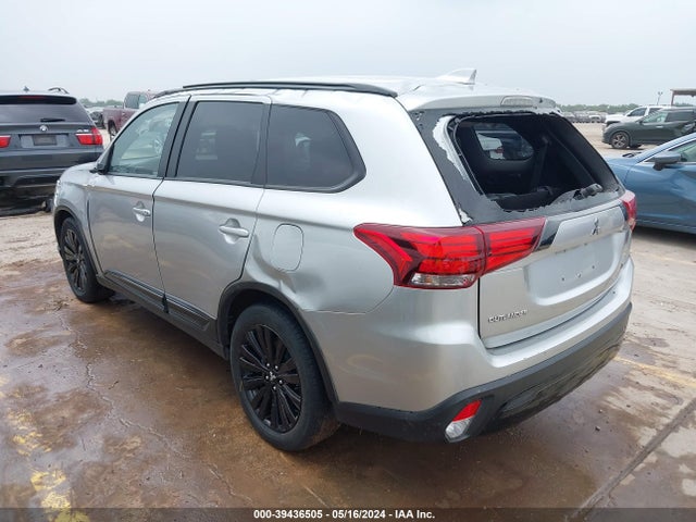 2020 MITSUBISHI OUTLANDER JA4AD3A31LZ032050 Photo 2