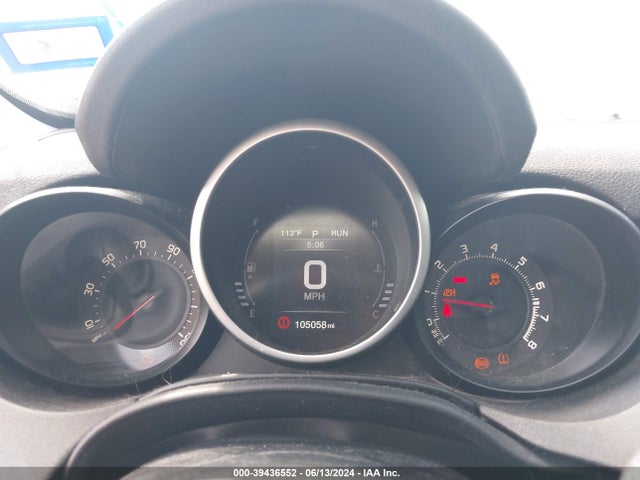 2017 FIAT 500X ZFBCFXCB0HP532209 Photo 6