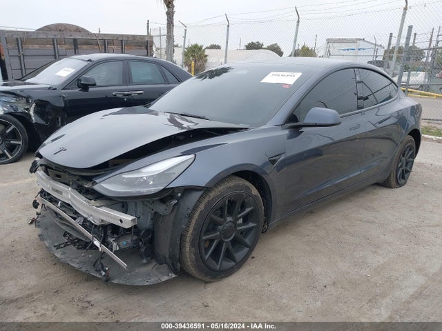 Tesla Model 3 Rear-wheel Drive 2022 5YJ3E1EA9NF344070 Image 2