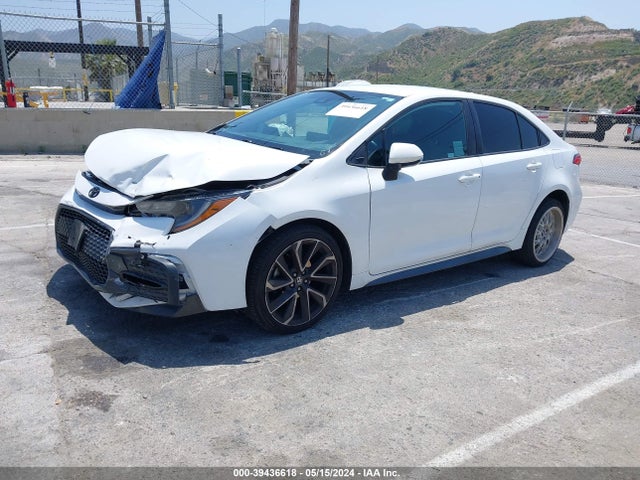 Toyota COROLLA SE 2021 5YFS4MCE6MP080265 Image 2