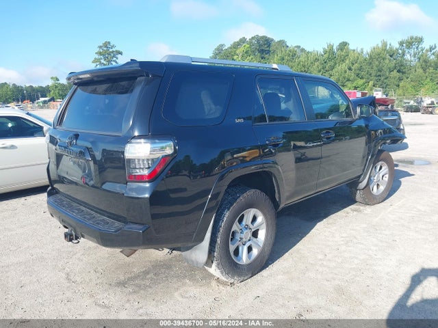 Toyota 4RUNNER SR5 2018 JTEBU5JR8J5508076 Image 4