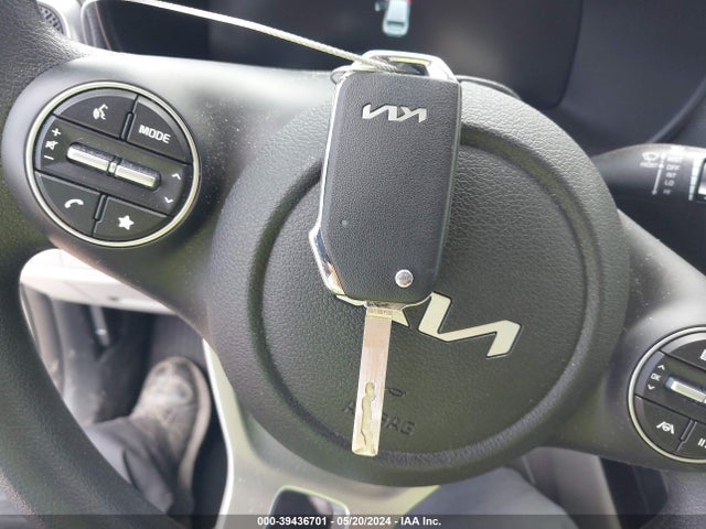KIA SOUL LX 2023 KNDJ23AU4P7866500 Image 11