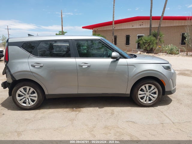 KIA SOUL LX 2023 KNDJ23AU4P7866500 Image 13
