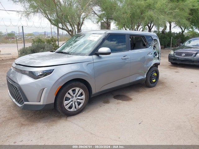 KIA SOUL LX 2023 KNDJ23AU4P7866500 Image 2