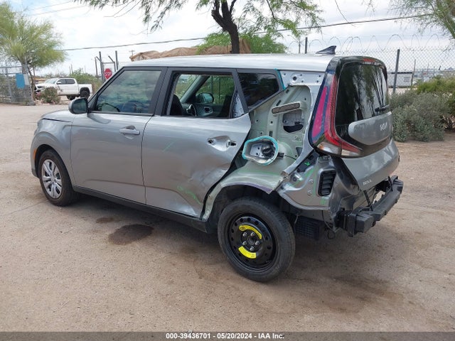 KIA SOUL LX 2023 KNDJ23AU4P7866500 Image 3